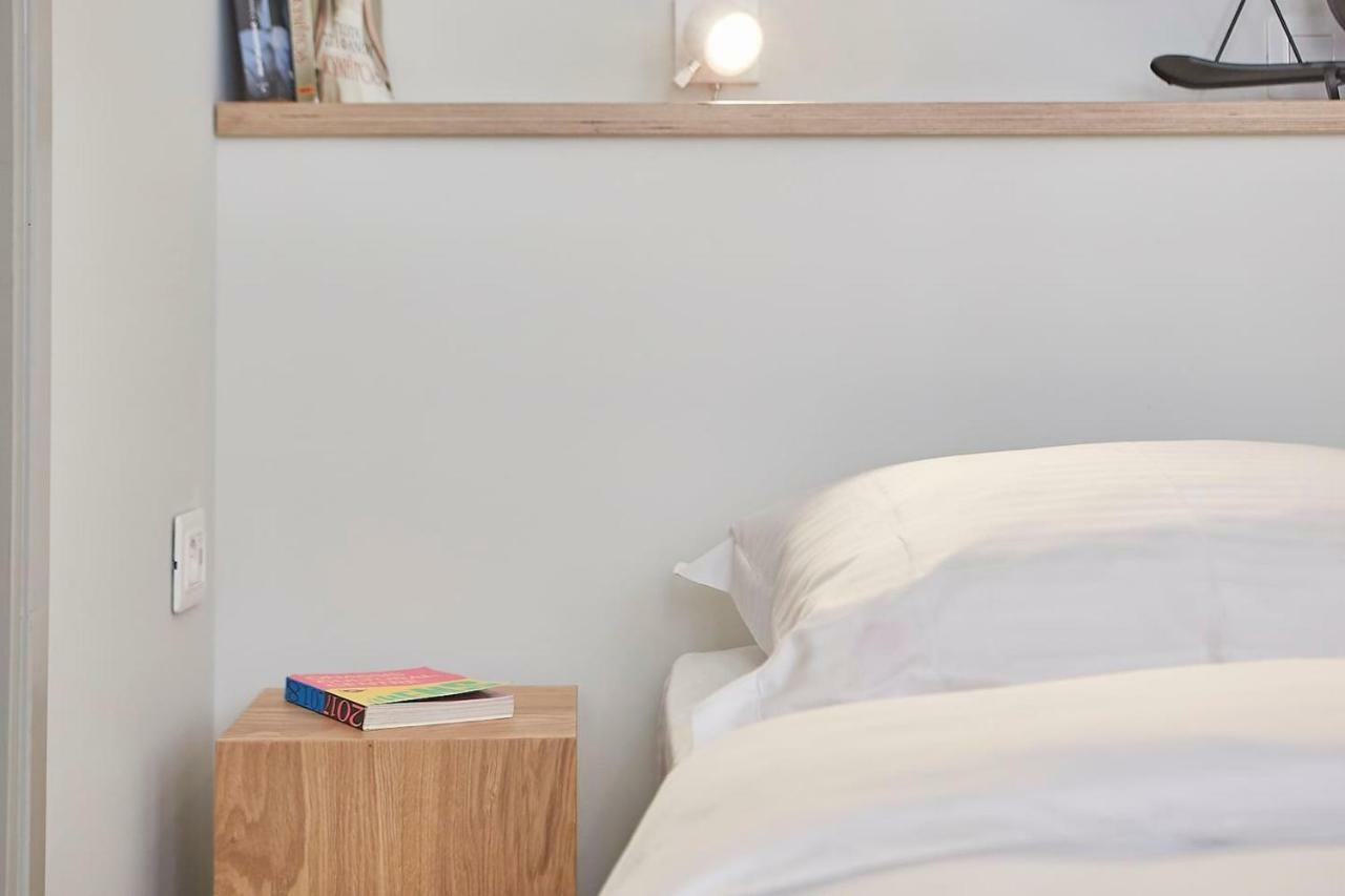 Live In A Funky & Renovated Studio Near Acropolis Athens Exterior photo