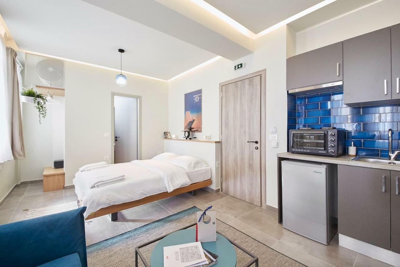Live In A Funky & Renovated Studio Near Acropolis Athens Exterior photo